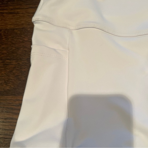 NEW Denise Cronwall Medium Shorts Tennis - Picture 3 of 6